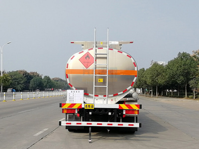19.7方東風(fēng)鋁合金運(yùn)油車(chē) 以工匠精神鑄就的運(yùn)輸利器，安全與品質(zhì)的雙重保障